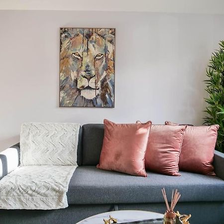 Stylish Retreat For Your Short Getaway London Eksteriør billede